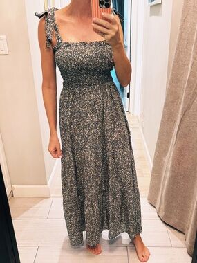 Floral Smocked Tie-Shoulder Maxi Dress. Like new.